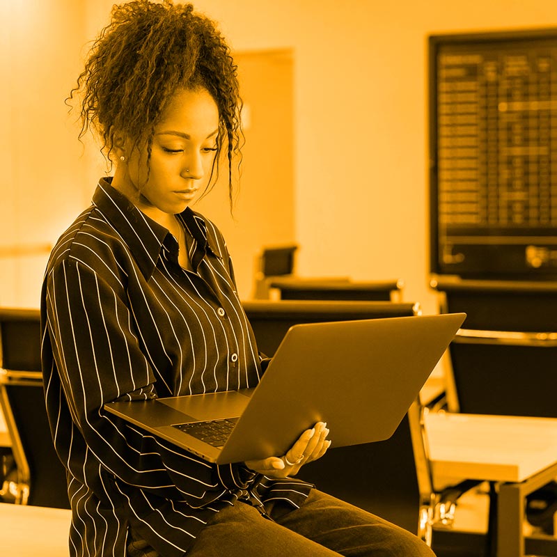 Onboarding_Orange_SQR